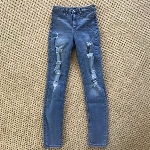 Divided High Waist Distressed Stretch Jeans